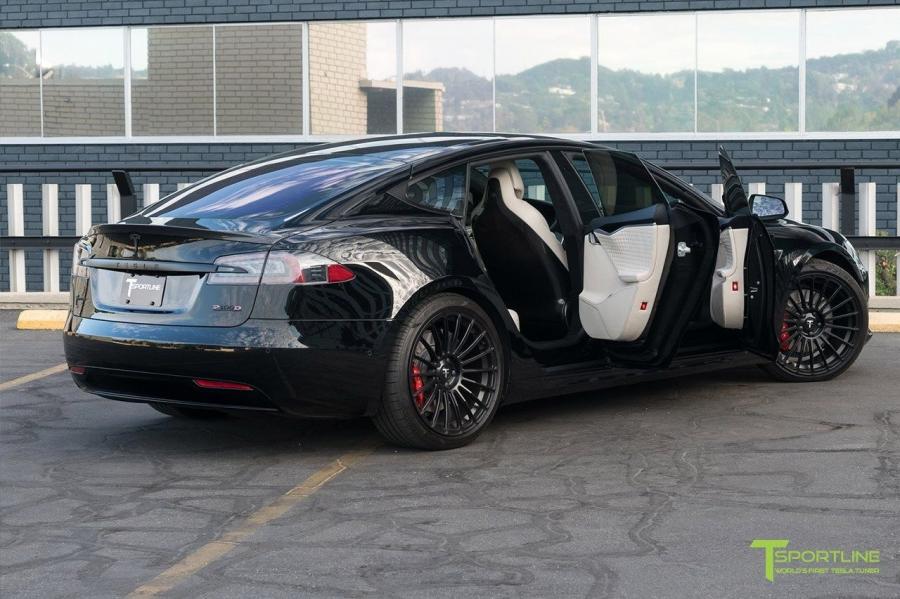  Tesla Model S P100D by T Sportline 2017 года  (фото 14 из 45)